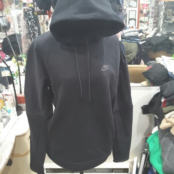 NIKE TECH  PULL OVER SWEATSHIRT - Picture 1 of 6